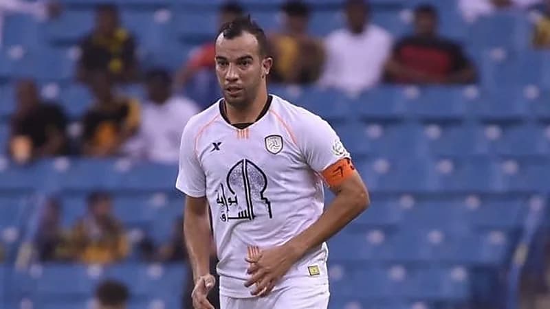 بلعمري يكشف تفاصيل مفاوضات الخليج والأهلي