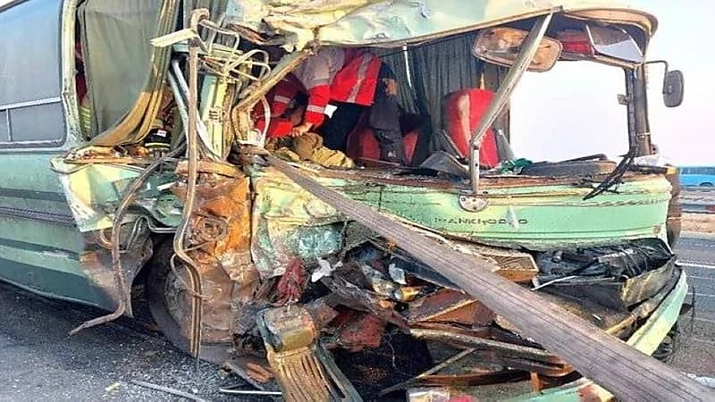 وفاة شخص وإصابة 40 آخرين في حادث اصطدام حافلتين بمطار طهران