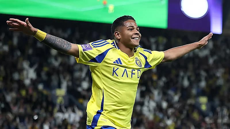 بولونيا يطلب استعارة محترف النصر