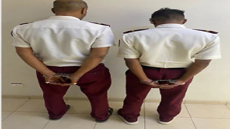 الإطاحة بمواطنين اعتدى أحدهما على امرأة بالرياض