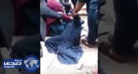 بالفيديو.. سيخ حديد يخترق جسد امرأة في منطقة حساسة