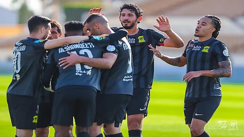 بالفيديو .. الاتحاد يتغلب على أبها بثنائية ويصعد للوصافة