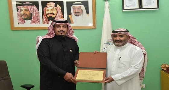 " سياحة الجوف " تكرم مواطناً استعاد قطعًا أثرية