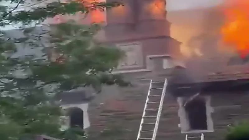 حريق هائل يلتهم قصر فاخر قرب منزل أوباما في واشنطن.. فيديو