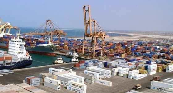 بعد التفاصيل الشاملة بشأن الشحنات.. المملكة تفتح ميناء الحديدة