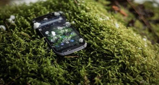 بالصور.. إطلاق أقوى جوال ذكي في العالم " يعمل تحت الماء "