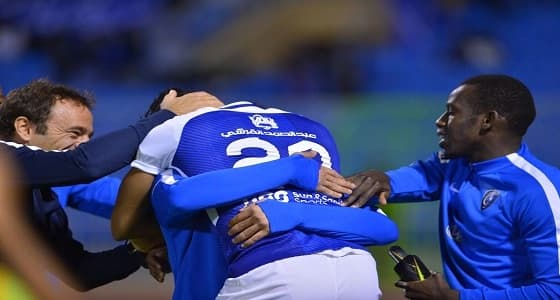 بالصور.. الهلال يتغلب على الاهلي بهدفين