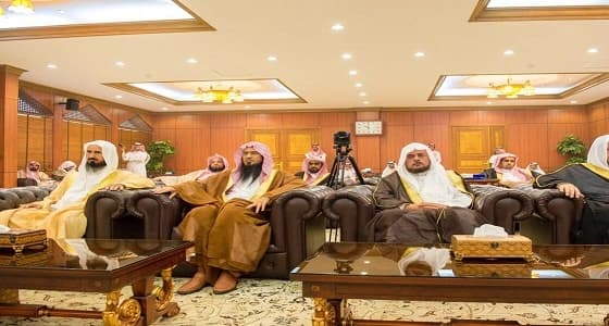 بالصور.. سماحة المفتي العام للمملكة يفتتح برامج تعزيز الأمن الفكري لديوان المظالم