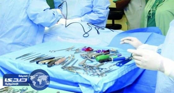 انقاذ أصبع طالبة من البتر اغلق الباب على يدها