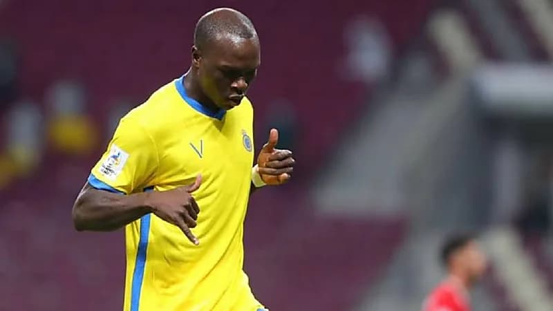 "أبوبكر" ضمن قائمة المرشحين للفوز بجائزة أفضل لاعب في إفريقيا