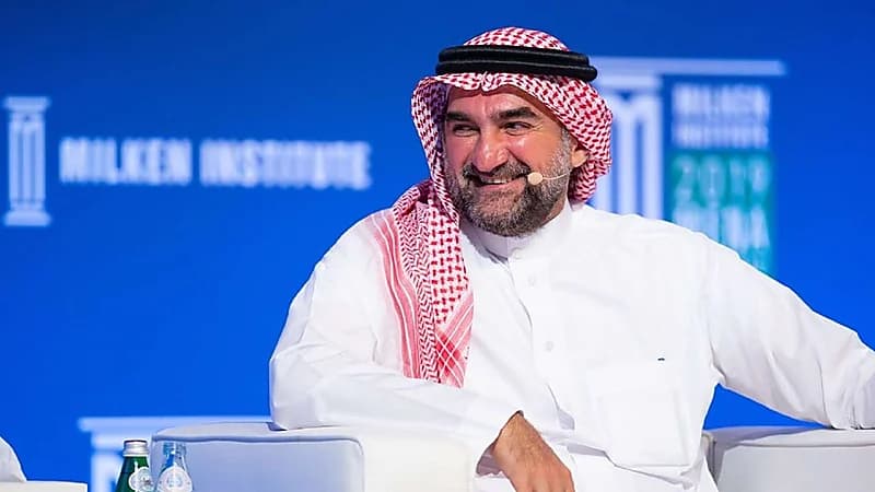 الرميان يؤكد سعي المملكة للاستثمار في كرة القدم البرازيلية