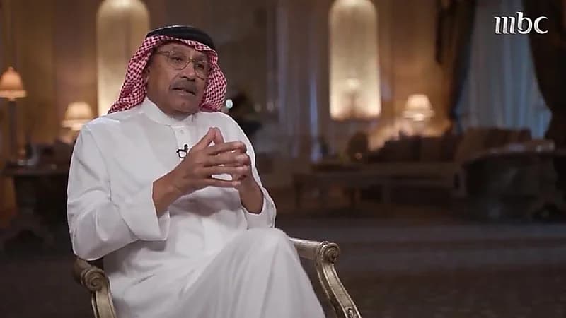 بالفيديو.. عبدالله جمعة يتحدث عن نشأته و قصة كفاح والدته لتربية أبنائها العشرة