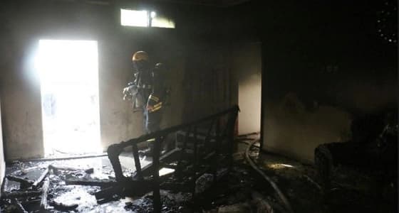 اشتعال نار في إحدى الغرف بمركز تجاري بجدة