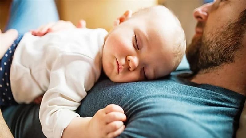 تغييرات كبيرة في أدمغة الآباء بعد الإنجاب