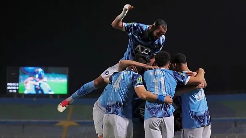 بيراميدز يشكو الجيش الملكي المغربي لـ«كاف»