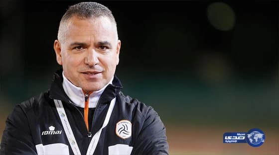 بالفيديو.. فتاة تضرب متحرشين بالآيس كريم