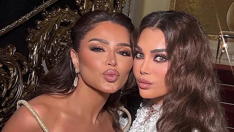 هيفاء وهبي تلتقي بنهى نبيل في فاشن شو جدة.. صور