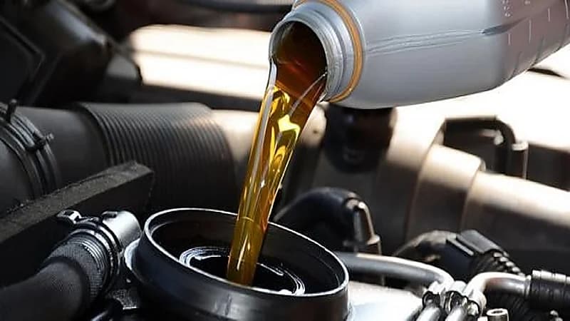 أبرز علامات تلف زيت محرك السيارة