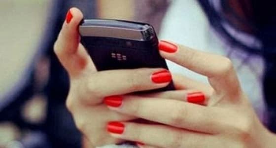 مواطن يستنجد بالجهات الأمنية لتخليصه من ابتزاز فتاة