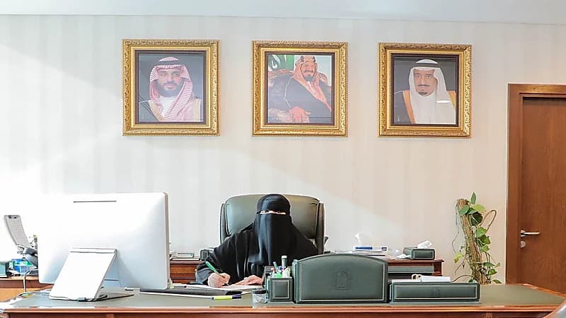 بالفيديو.. ليلى القاسم تتولى أول منصب قيادي لامرأة سعودية بوزارة الشؤون الإسلامية