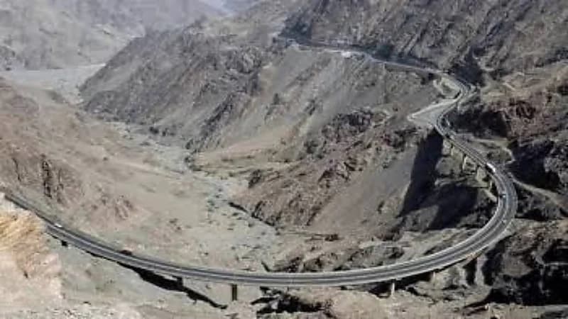 توضيح من نقل عسير بخصوص مدة مشروع عقبة شعار