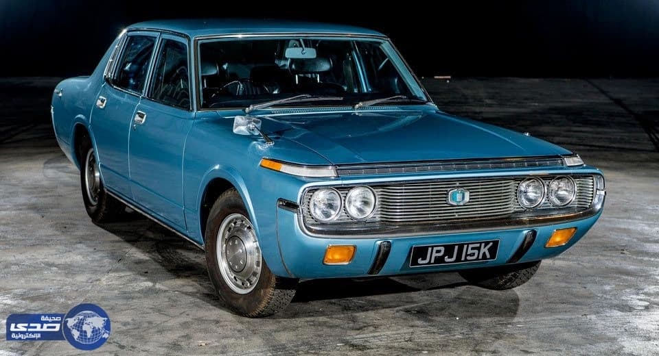 بالصور .. تويوتا كراون دي لوكس 1972 تعود على الطرقات بعد 25 عاما من تخزينها