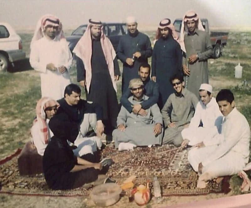 صورة لشباب من رماح قبل حوالي 25 عام