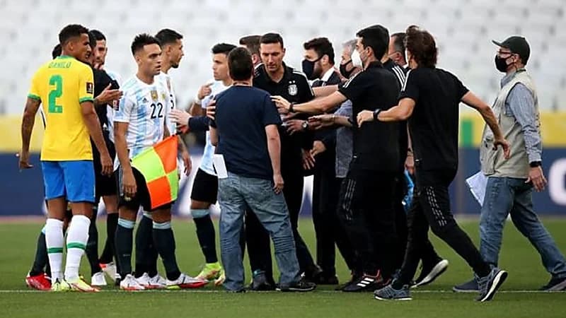 "فيفا" يقرر إعادة مباراة البرازيل والأرجنتين في تصفيات كأس العالم