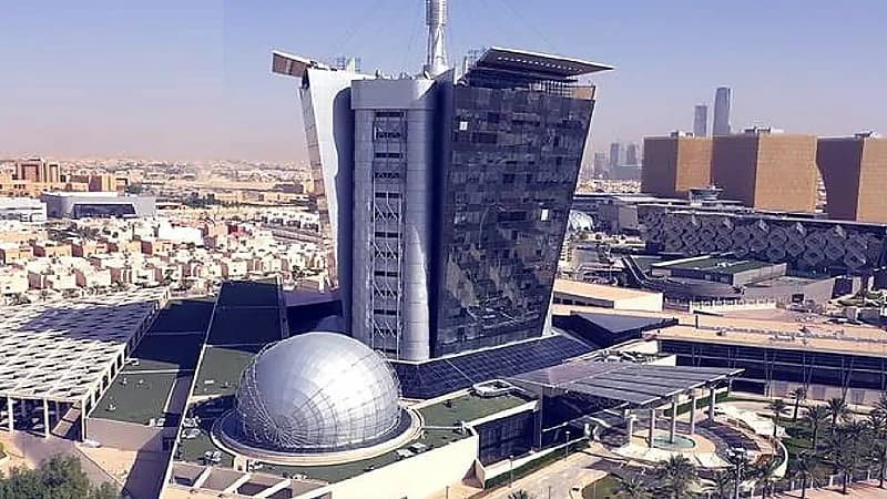 "هيئة الاتصالات" تنوه بقرب انتهاء الفترة الانتقالية لأسماء النطاقات السعودية