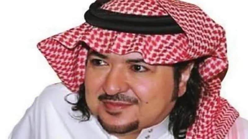 شاهد.. صورة جديدة للفنان خالد سامي على السرير الأبيض