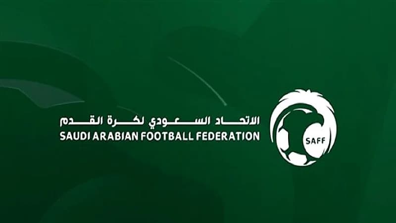 إيقاف رئيس نادي عكاظ لمدة عامين وتغريمه 200 ألف ريال