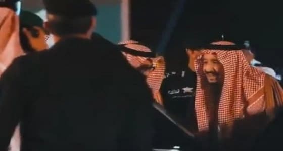 بالفيديو.. متظاهرو طهران يطاردون قوات " الباسيج "