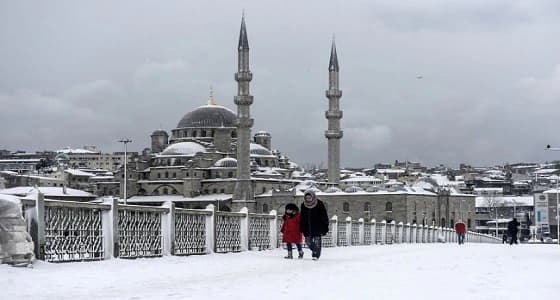 تعرف على حيلة رئيس بلدية بتركيا لإسعاد أطفال المدارس