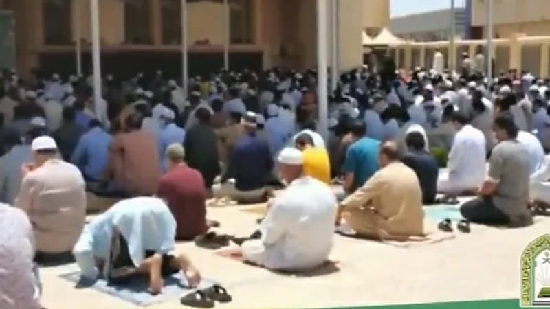 "الشؤون الإسلامية" ترصد التزام المساجد بالاقتصار على نقل الأذان والإقامة "فيديو"