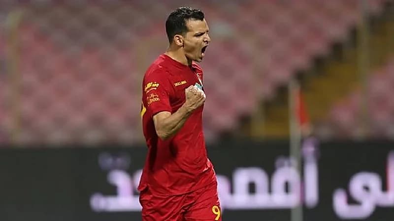 ضمك يجدد تعاقده مع "زيلايا"