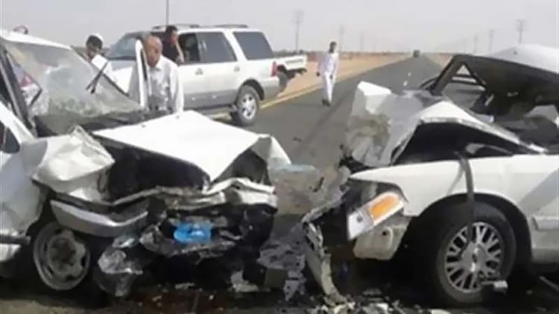 حادث تصادم مروع لـ 22 مركبة إثر موجة غبارية مفاجئة في الأفلاج