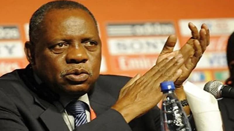 تغريم وإيقاف رئيس "الكاف" السابق "حياتو" لمدة عام