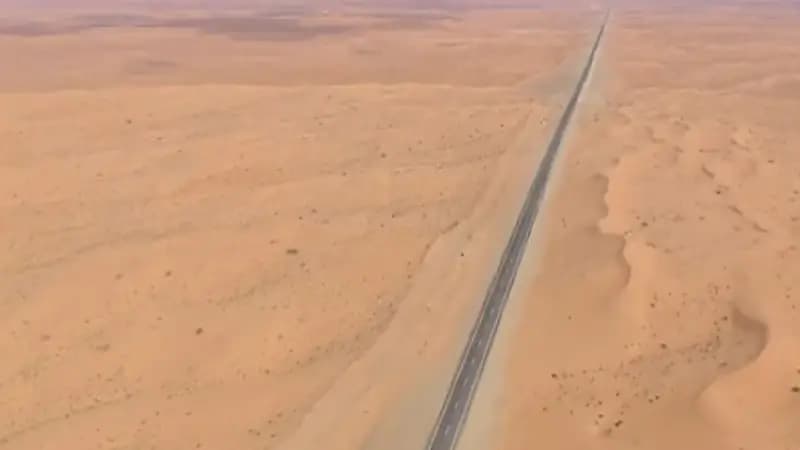 بالفيديو..  افتتاح حركة السير على جزء من طريق حائل رفحاء