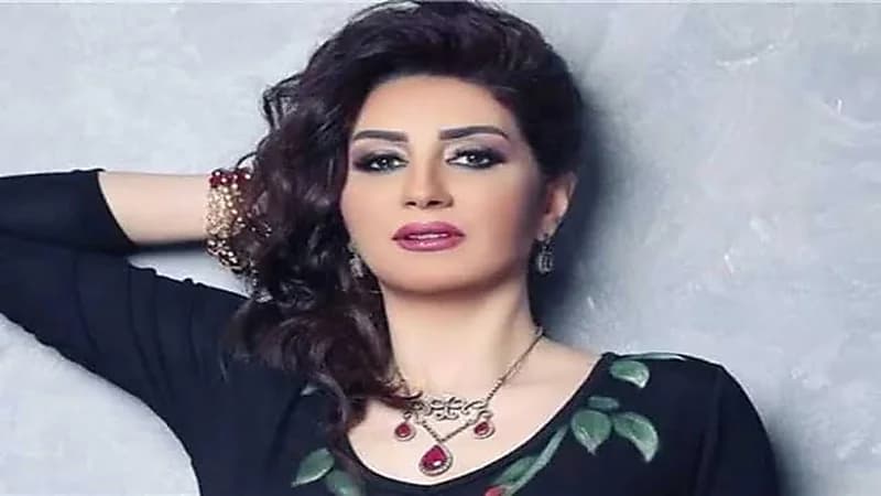 إطلالة جديدة للفنانة وفاء عامر تبهر جمهورها 