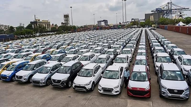 دخول 80 ألف سيارة في الموانئ خلال شهر 