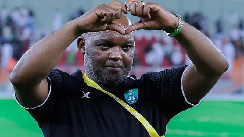 فيديو إباحي يضع موسيماني في ورطة