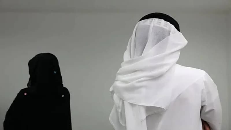 مستشار أسري يكشف عن تصرف رائع تفعله الزوجة عندما تجد جوال زوجها مفتوح
