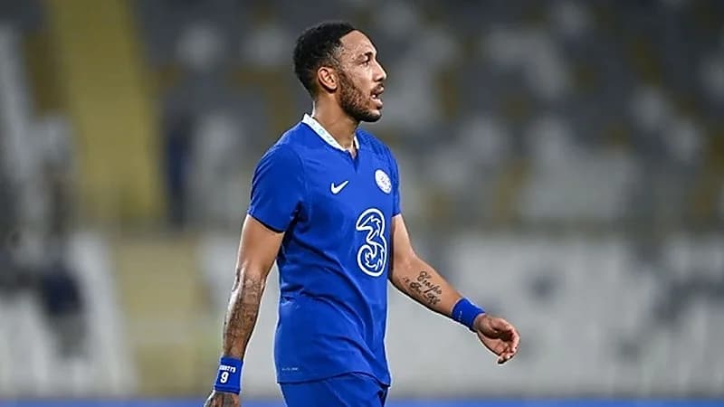 الاتفاق يقترب من ضم مهاجم غابوني