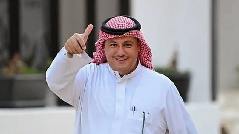 طلال آل الشيخ يرد علي شائعات رحيل المدافع الدولي حسان تمبكتي  ..  فيديو