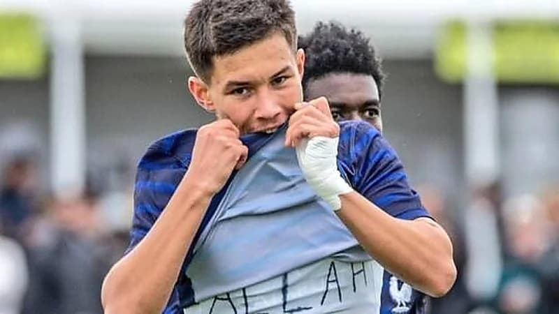الاتحاد الفرنسي يستبعد لاعب مسلم بسبب عبارة "الله أكبر"