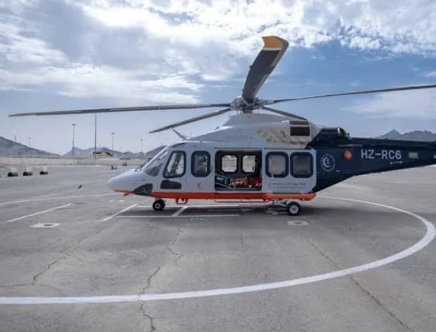 طائرة إسعافية تباشر حالتين في وقت واحد