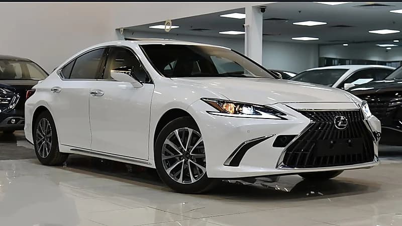 مواصفات وأسعار سيارات لكزس 2023