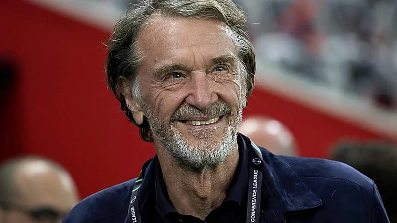 راتكليف يستحوذ على 25% من ملكية مانشستر يونايتد