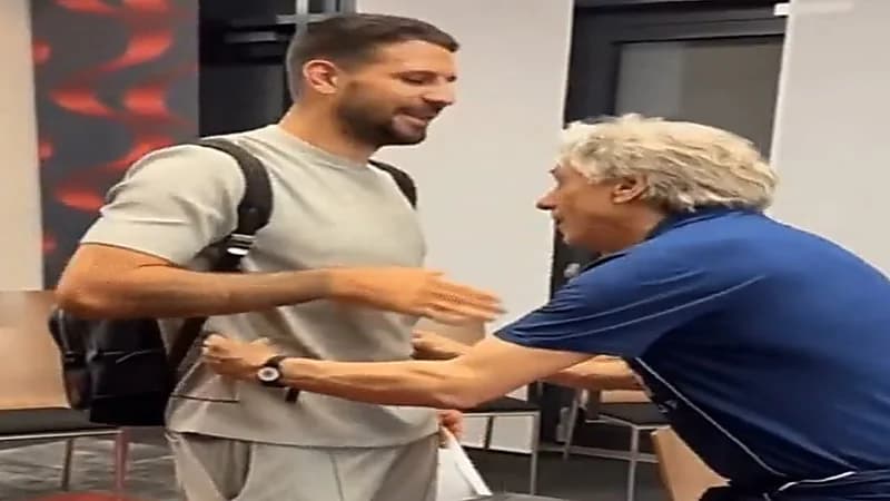 جيسوس يفرض عقوبات مالية على لاعبي الهلال بسبب زيادة الوزن