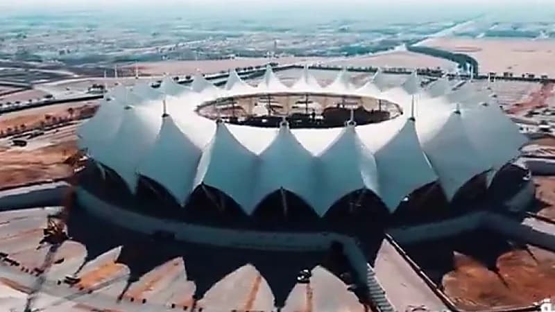 أحدث لقطات للأعمال التطويرية لمدينة الملك فهد الرياضية.. فيديو